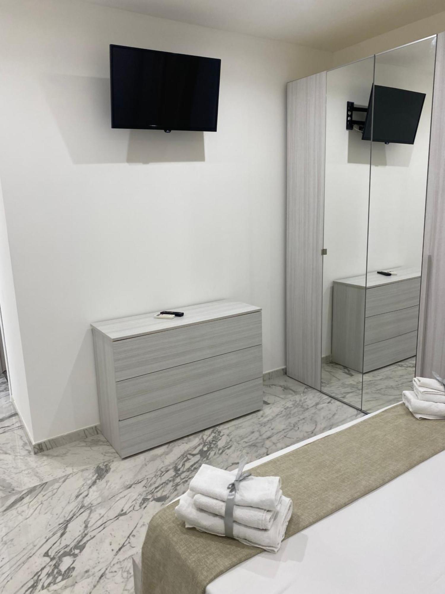 B&B De Rossi185 Bari Bagian luar foto