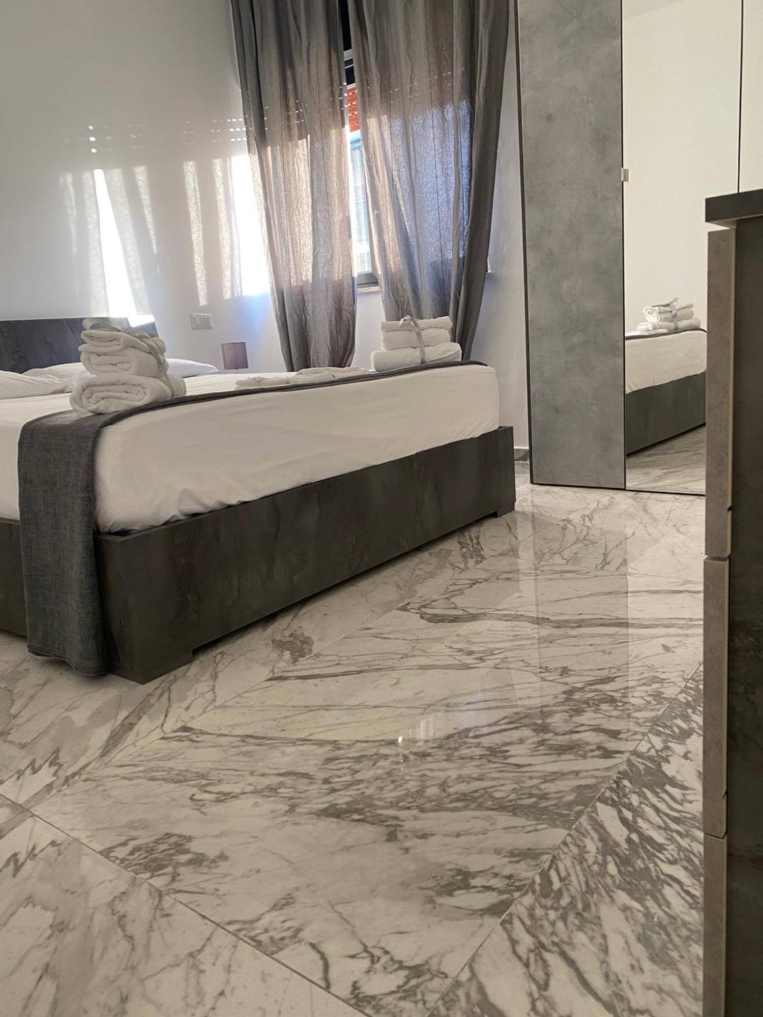 B&B De Rossi185 Bari Bagian luar foto