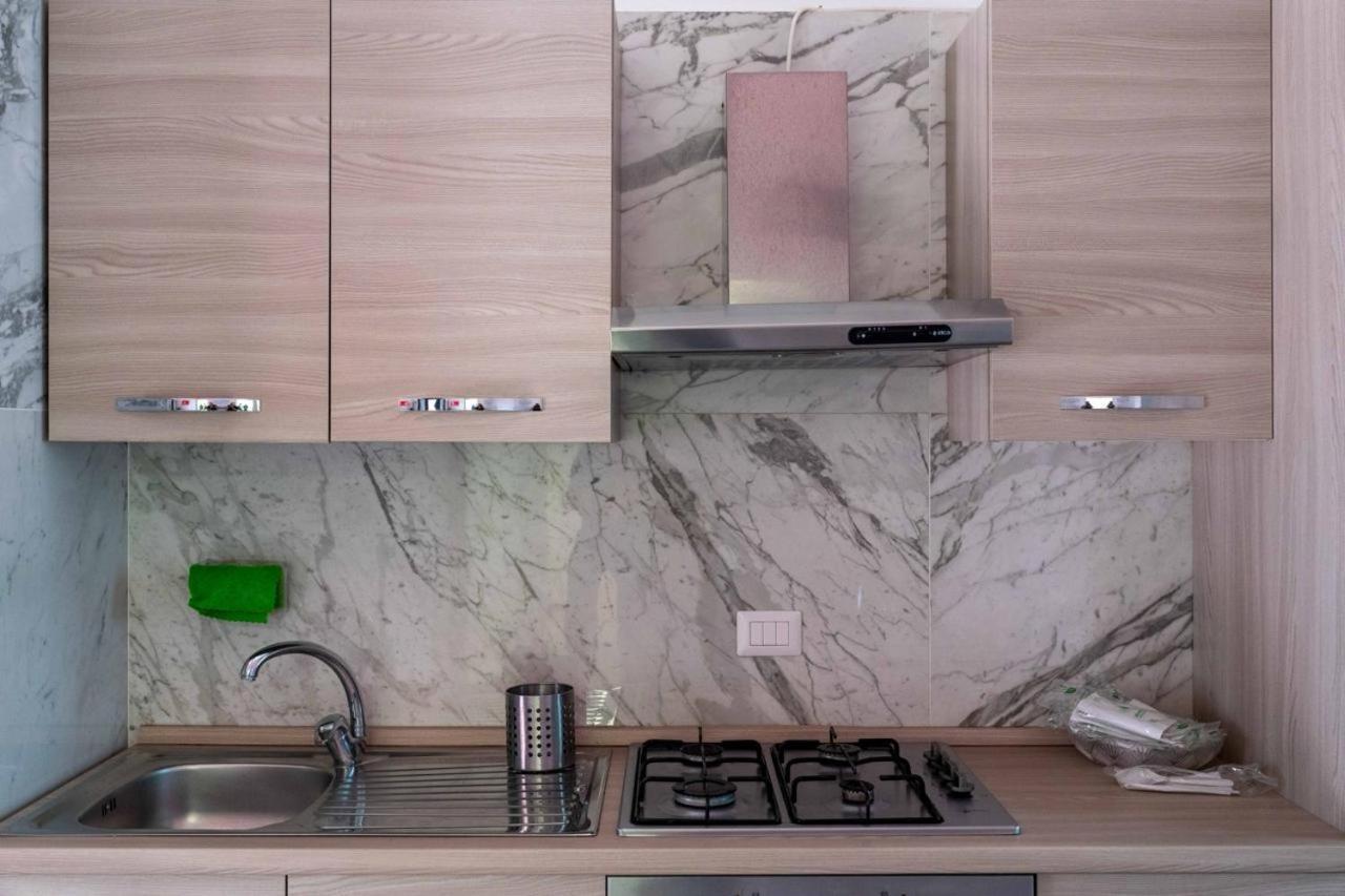 B&B De Rossi185 Bari Bagian luar foto